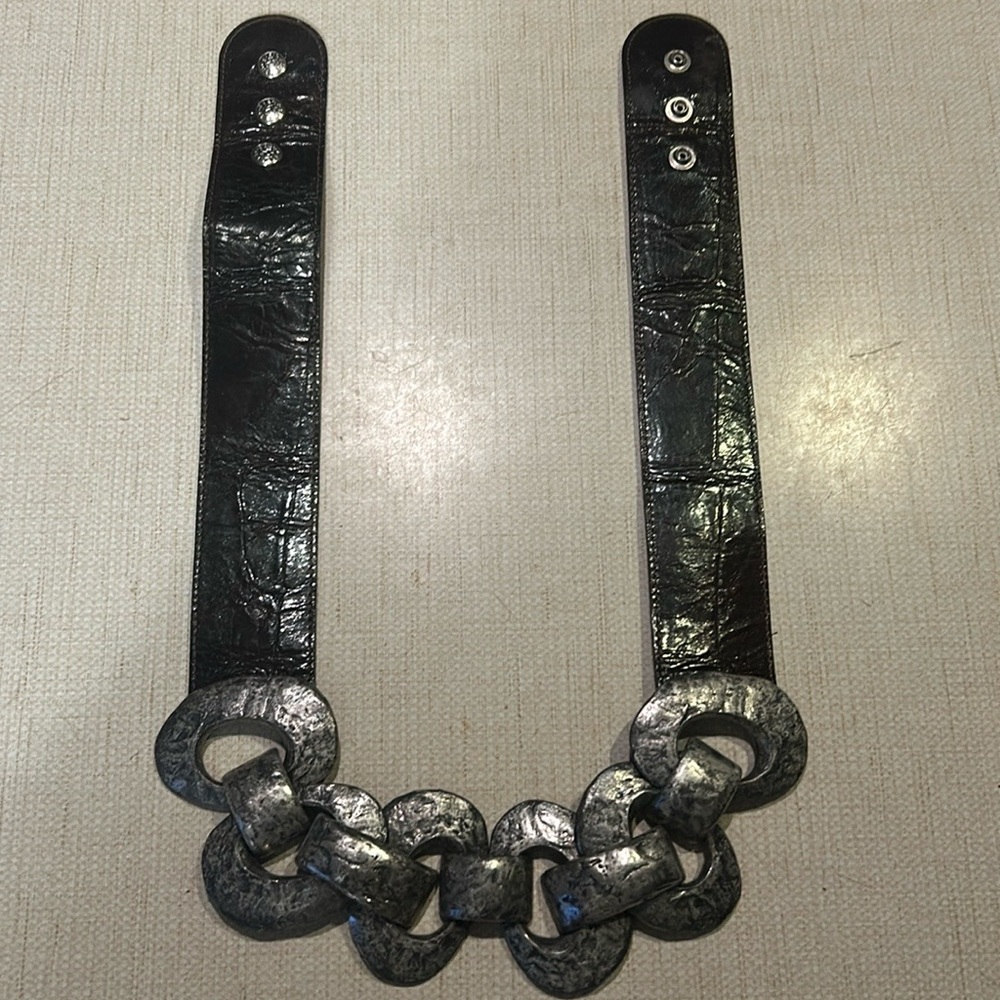 Streets Ahead High waisted belt